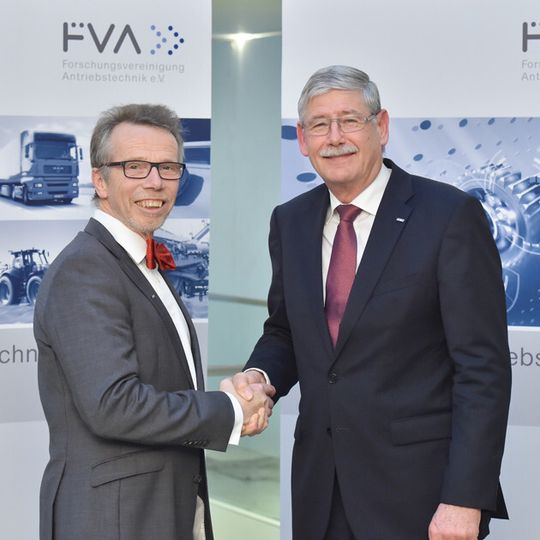 Dr. Arbogast Grunau und Dr. Christian Schliephack (v.l.n.r.). Dr. Arbogast Grunau und Dr. Christian Schliephack (v.l.n.r.).
