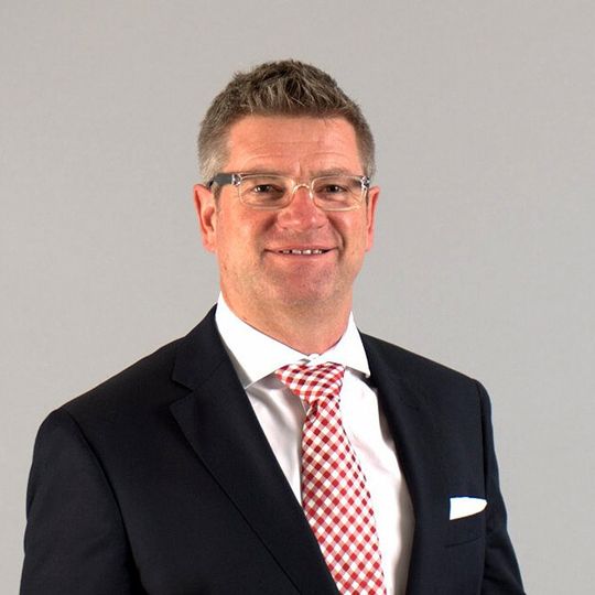 Für Christoph Bolliger, verantwortlicher Geschätfsführer des Magnetbereiches bei Bomatec, ist die Übernahme von Tokyo Ferrite (Malaysia) Sdn. Bhd. ein strategischer Schritt für den weiteren Marktausbau an kunststoffgespritzten Magneten. Für Christoph Bolliger, verantwortlicher Geschätfsführer des Magnetbereiches bei Bomatec, ist die Übernahme von Tokyo Ferrite (Malaysia) Sdn. Bhd. ein strategischer Schritt für den weiteren Marktausbau an kunststoffgespritzten Magneten.