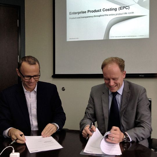 Facton-KPIT Partnerschaft: Frederic Ramioulle KPIT (links) und Axel Weese Facton (rechts). Facton-KPIT Partnerschaft: Frederic Ramioulle KPIT (links) und Axel Weese Facton (rechts).