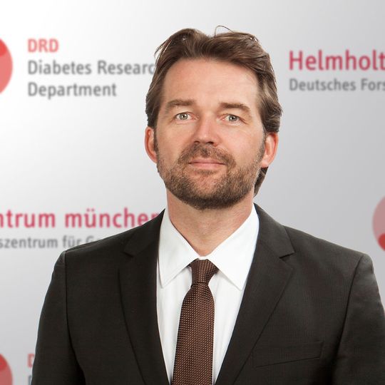 Prof. Dr. Matthias Tschöp Direktor des Instituts für Diabetes und Adipositas am Helmholtz Zentrum München Lehrstuhl Stoffwechselerkrankungen der Technischen Universität München Prof. Dr. Matthias Tschöp Direktor des Instituts für Diabetes und Adipositas am Helmholtz Zentrum München Lehrstuhl Stoffwechselerkrankungen der Technischen Universität München