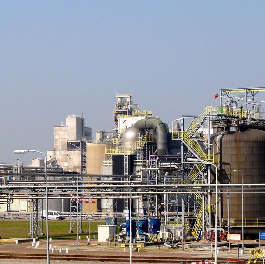 The Chemical Cluster Delfzijl is a sustainably developed industrial area for chemical related companies, connected to each other like a chain. At the moment 18 companies are settled in the cluster. The Chemical Cluster Delfzijl is a sustainably developed industrial area for chemical related companies, connected to each other like a chain. At the moment 18 companies are settled in the cluster.