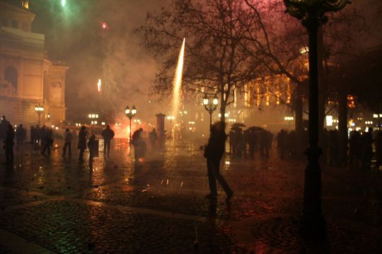 Im Jahr 2013 betrug der Umsatz im Bereich Feuerwerksartikel in Deutschland 124 Mio. Euro. Im Jahr 2013 betrug der Umsatz im Bereich Feuerwerksartikel in Deutschland 124 Mio. Euro.