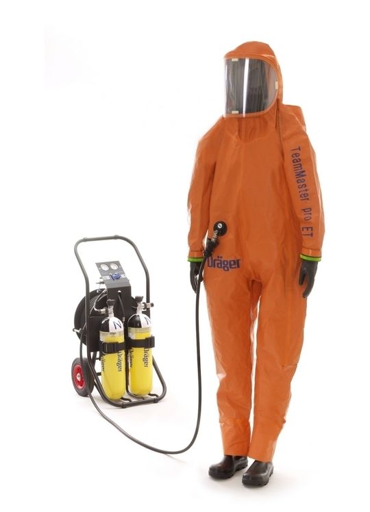 Das neue Regulationsventil PT 120L von Dräger ermöglicht in Verbindung mit externer Atemluftversorgung eine Belüftung des Chemikalienschutzanzugs durch regelbare Belüftungsströme. Das neue Regulationsventil PT 120L von Dräger ermöglicht in Verbindung mit externer Atemluftversorgung eine Belüftung des Chemikalienschutzanzugs durch regelbare Belüftungsströme.