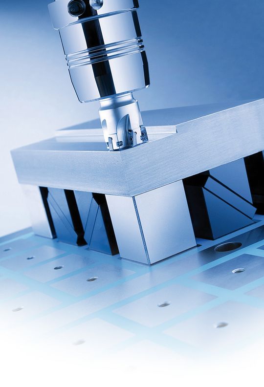 Als entscheidende Schnittstelle zwischen Werkzeug und Maschine hat der Werkzeughalter Einfluss auf die Qualität des gefertigten Werkstücks. Bild: Schunk Als entscheidende Schnittstelle zwischen Werkzeug und Maschine hat der Werkzeughalter Einfluss auf die Qualität des gefertigten Werkstücks. Bild: Schunk