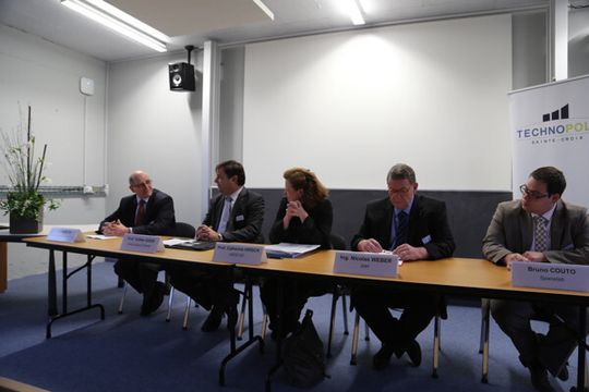 Les 5 orateurs lors de la conférence de presse du Technopôle de Ste-Croix, le 18 décembre 2014. Les 5 orateurs lors de la conférence de presse du Technopôle de Ste-Croix, le 18 décembre 2014.