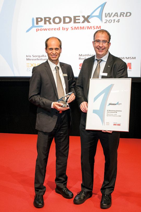 Thomas Bachmann (li.,Head of Marketing Support) Thomas Brauen (Sales Manager CH) freuen sich über den zweiten Platz beim Prodex Award 2014. Thomas Bachmann (li.,Head of Marketing Support) Thomas Brauen (Sales Manager CH) freuen sich über den zweiten Platz beim Prodex Award 2014.