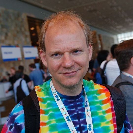 Bunter Vogel: Der niederländische Informatiker Erik Meijer, der lange Jahre für Microsoft tätig war, spricht sich gegen agile Entwicklungsmethoden aus. Er sagt: „Wir reden zu viel und schreiben nicht genug Code.“ Bunter Vogel: Der niederländische Informatiker Erik Meijer, der lange Jahre für Microsoft tätig war, spricht sich gegen agile Entwicklungsmethoden aus. Er sagt: „Wir reden zu viel und schreiben nicht genug Code.“