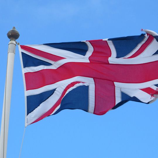 Im Jahr 2014 zählte die Branchenvereinigung SMMT in Großbritannien rund 2,48 Millionen Pkw-Neuzulassungen, im Vergleich zum Vorjahr ein Plus von 9,3 Prozent. Im Jahr 2014 zählte die Branchenvereinigung SMMT in Großbritannien rund 2,48 Millionen Pkw-Neuzulassungen, im Vergleich zum Vorjahr ein Plus von 9,3 Prozent.