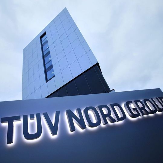 Aus Sicht der Sicherheitsexperten von Tüv Nord wird die Explosionsschutz-Prüfung durch die neue Verordnung verständlicher. Aus Sicht der Sicherheitsexperten von Tüv Nord wird die Explosionsschutz-Prüfung durch die neue Verordnung verständlicher.