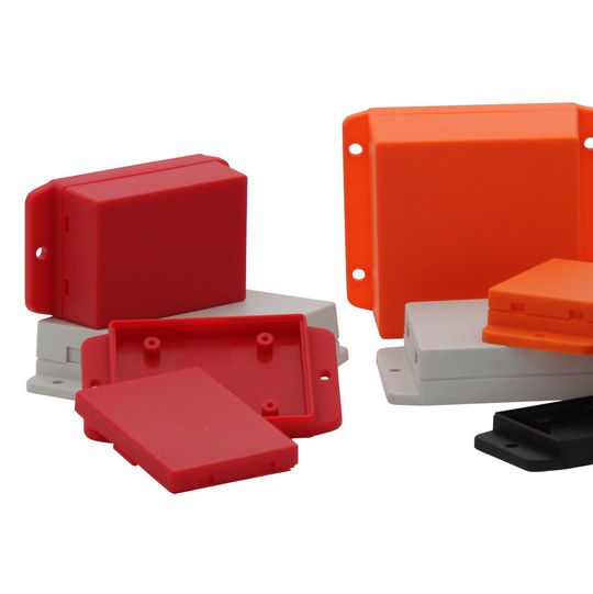 Wöhr erweitert sein Gehäuseprogramm um die Kunststoffserie GH02KS016.