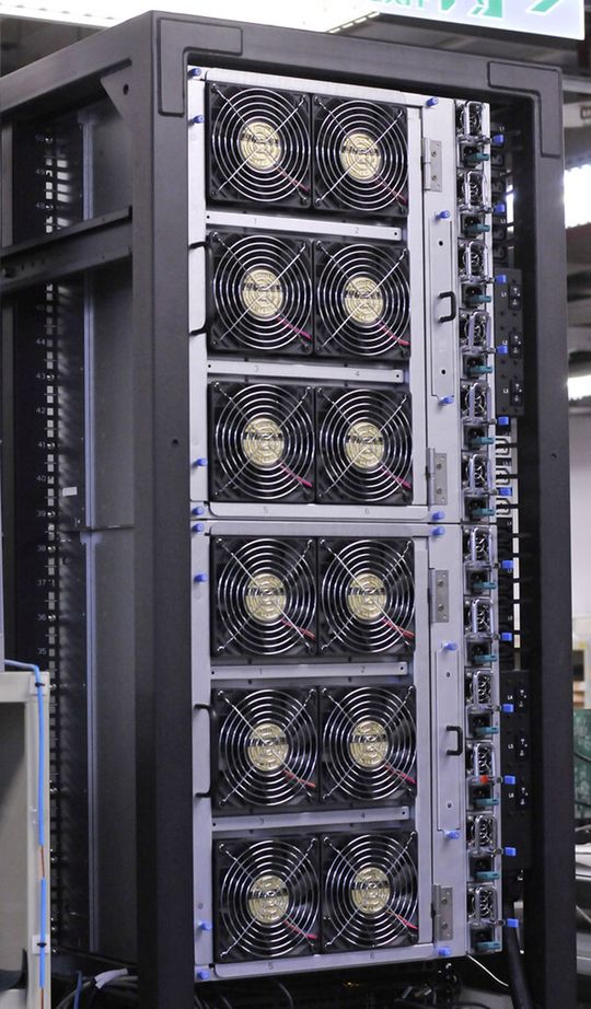 Die Rückseite des konvergenten Systems Rackgo-M von Quanta. Die Rückseite des konvergenten Systems Rackgo-M von Quanta.