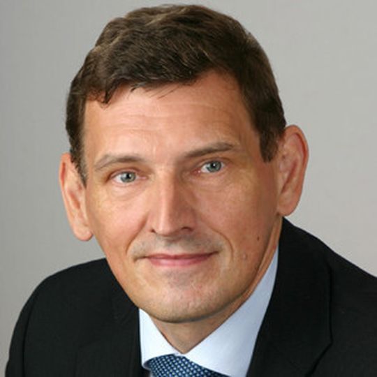 Dr. Wolfram Müller Dr. Wolfram Müller