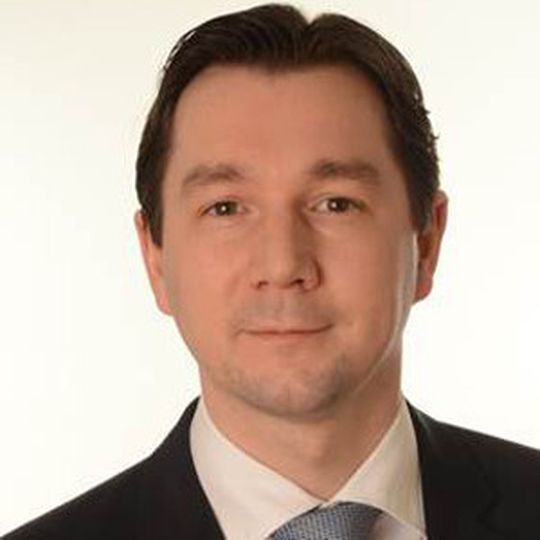 Michael Hirsch war drei Jahre in der Zentralabteilung Business Development der Bosch Sicherheitssysteme GmbH für die strategische Neuausrichtung der Vertriebsorganisation verantwortlich.