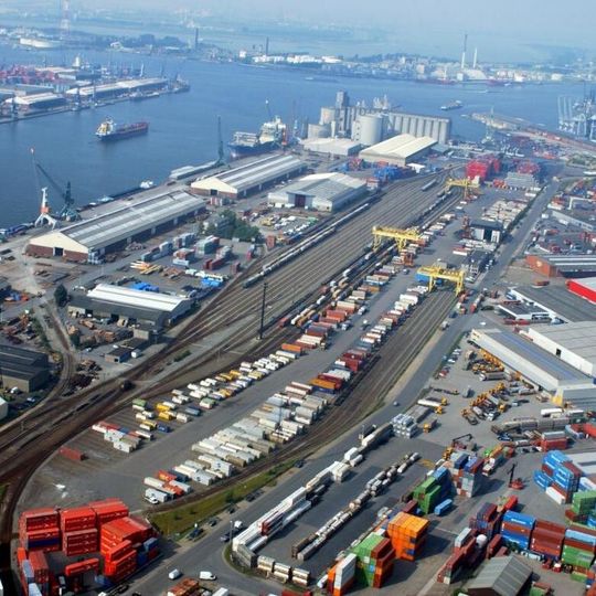 The Port of Antwerp reported in 2014 a record year in terms of freight volumes handled, and announced record levels of investment in the port. The Port of Antwerp reported in 2014 a record year in terms of freight volumes handled, and announced record levels of investment in the port.