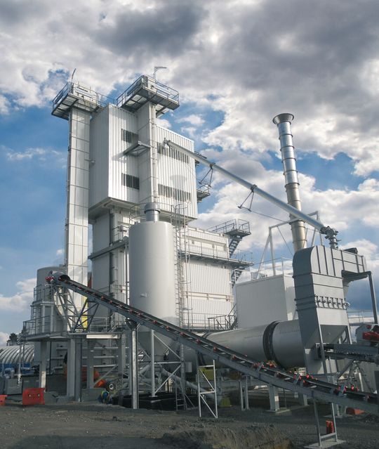 Die Mühlheimer produzieren Asphaltmischanlagen mit über 80% Fertigungstiefe. Die Mühlheimer produzieren Asphaltmischanlagen mit über 80% Fertigungstiefe.