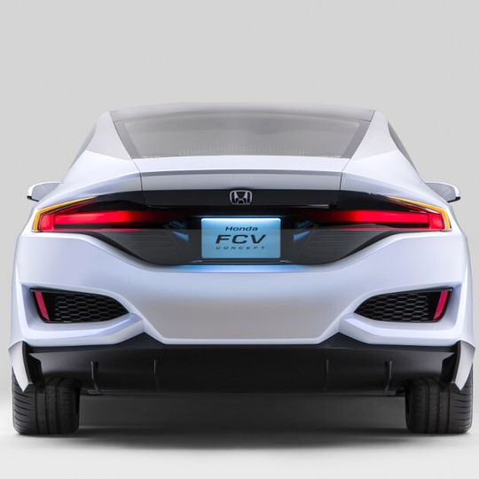 Honda will schon im März 2016 mit dem FCV Concept auf der Straße debütieren. Honda will schon im März 2016 mit dem FCV Concept auf der Straße debütieren.
