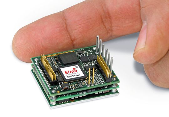 Wenn Applikationen auf engstem Raum Servo Performance erfordern, dann ist der besonders kleine Servo Drive „Gold Twitter“ von Elmo gefragt. Wenn Applikationen auf engstem Raum Servo Performance erfordern, dann ist der besonders kleine Servo Drive „Gold Twitter“ von Elmo gefragt.