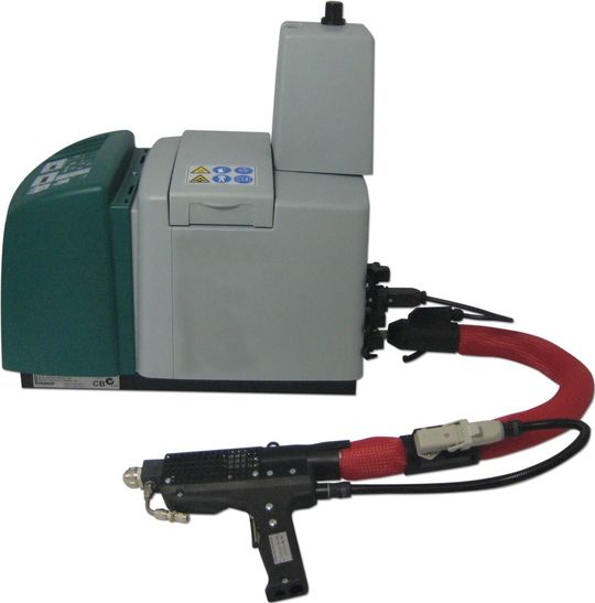 Die Hillesheim GmbH hat sich auf die Entwicklung und Produktion von flexiblen, elektrischen Begleitheiz-Systemen für fast alle bekannten Anwendungen in der Industrie-, Pharma-, Chemie-, Klebe- und Analysetechnik spezialisiert. Darunter auch pfiffig konzipierte Heizschläuche, die Klebeverbindungen prozesssicherer machen.