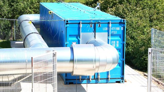 Hinter Cell-Flux steht ein Baukastenprinzip. Der Speicher setzt sich aus einzelnen Modulen, den sogenannten Zellen (cell) zusammen. Hinter Cell-Flux steht ein Baukastenprinzip. Der Speicher setzt sich aus einzelnen Modulen, den sogenannten Zellen (cell) zusammen.