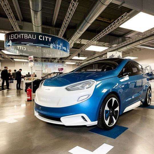 Das Programm zum vierten »Automobil Industrie Leichtbau-Gipfel« am 10. und 11. März steht – präsentieren Sie dabei Ihr Know-how in der Ausstellungshalle Leichtbau City! Das Programm zum vierten »Automobil Industrie Leichtbau-Gipfel« am 10. und 11. März steht – präsentieren Sie dabei Ihr Know-how in der Ausstellungshalle Leichtbau City!