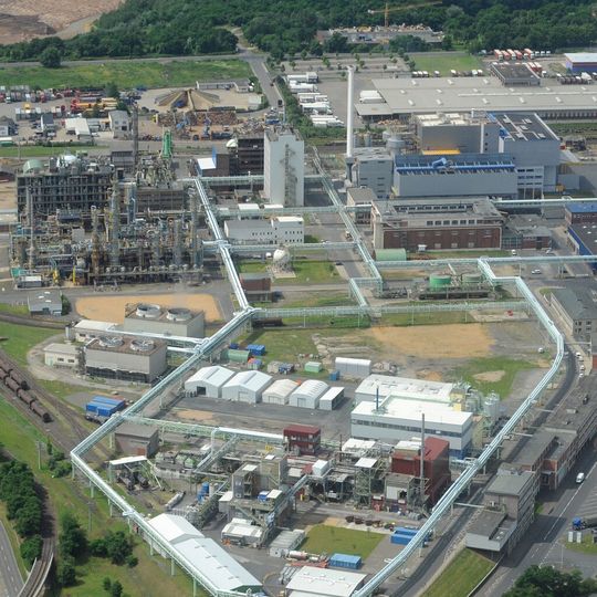 Logistik ist für die Chemieunternehmen im Rheinland – wie im Chemiepark Knapsack – ein besonderes Anliegen: Straßen, Brücken, Schienennetz sind marode und benötigen dringend eine Verjüngungskur. Logistik ist für die Chemieunternehmen im Rheinland – wie im Chemiepark Knapsack – ein besonderes Anliegen: Straßen, Brücken, Schienennetz sind marode und benötigen dringend eine Verjüngungskur.