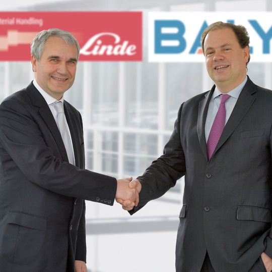 Christophe Lautray, Geschäftsführer Vertrieb bei Linde Material Handling (links) und Fabien Bardinet, Geschäftsführer von Balyo, haben die strategische Partnerschaft für ihre Unternehmen geschlossen. Christophe Lautray, Geschäftsführer Vertrieb bei Linde Material Handling (links) und Fabien Bardinet, Geschäftsführer von Balyo, haben die strategische Partnerschaft für ihre Unternehmen geschlossen.