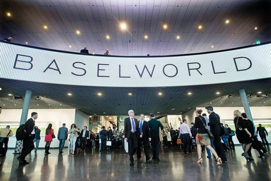 Baselworld 2015, rendez-vous incontournable du secteur de l'horlogerie et de la bijouterie ouvrira ses portes le 19 mars. Baselworld 2015, rendez-vous incontournable du secteur de l'horlogerie et de la bijouterie ouvrira ses portes le 19 mars.