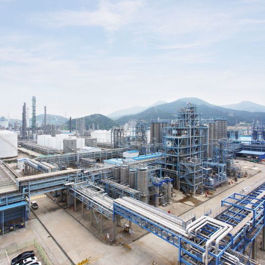 Yeosu Plant of Daelim’s Petrochemical Business Division Yeosu Plant of Daelim’s Petrochemical Business Division