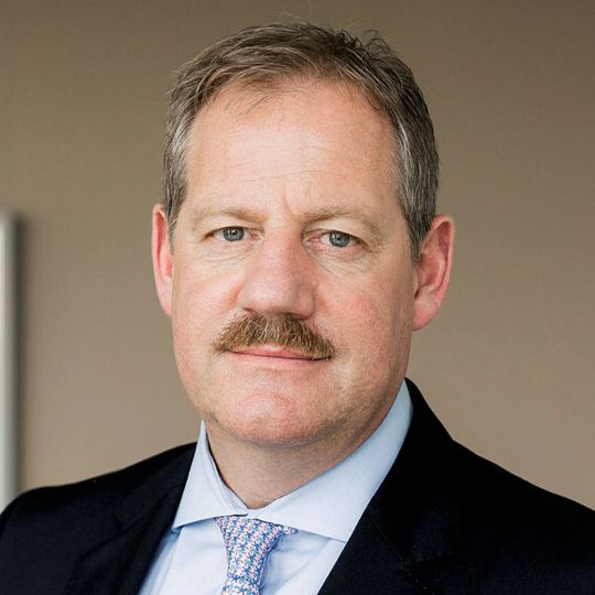Ralf Kalmbach ist Partner und Geschäftsführer bei A.T. Kearney und hat zum 1. Januar 2015 die Verantwortung für das weltweite Automobilgeschäft übernommen. Ralf Kalmbach ist Partner und Geschäftsführer bei A.T. Kearney und hat zum 1. Januar 2015 die Verantwortung für das weltweite Automobilgeschäft übernommen.