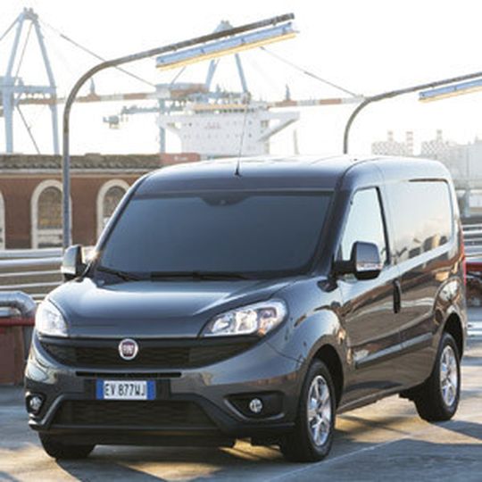 Die zweite Generation des Fiat Doblo Cargo hat ein Facelift erhalten.
