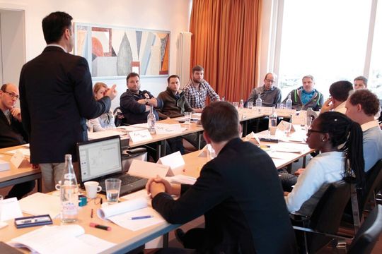 Beim zweitägigen Seminar in Kampen auf Sylt wurde besonders viel Wert auf die professionelle Wahrnehmung von Kundenbedürfnissen gelegt. Beim zweitägigen Seminar in Kampen auf Sylt wurde besonders viel Wert auf die professionelle Wahrnehmung von Kundenbedürfnissen gelegt.