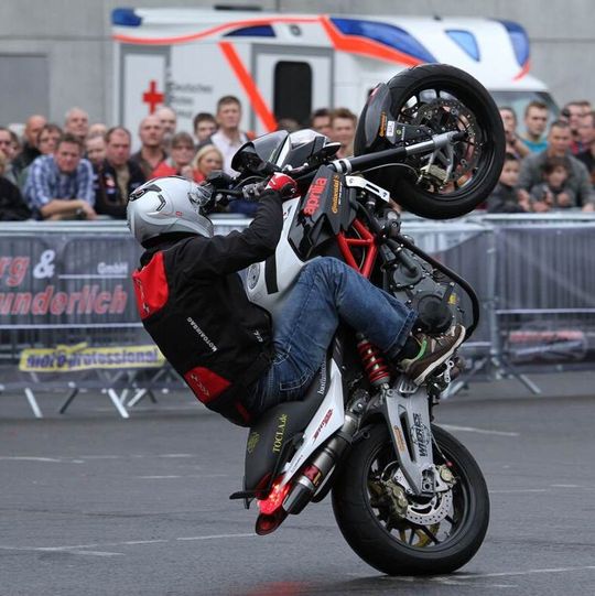 Auf der Motorradmesse im mecklenburgischen Schwerin dürfte jeder Zweirad-Fan auf seine Kosten kommen. Auf der Motorradmesse im mecklenburgischen Schwerin dürfte jeder Zweirad-Fan auf seine Kosten kommen.