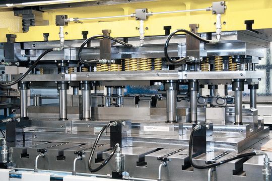 Mehr Zeit für echte Kreativität durch Verwendung von genormten Säulengestellen. (klicken zum vergrößern.)