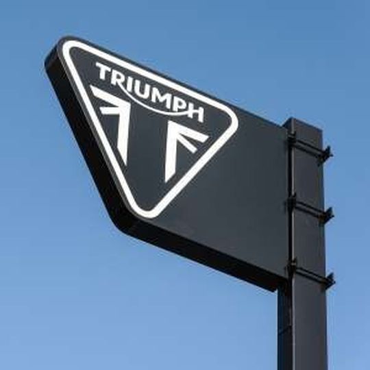 In Sachen Rechtsberatung für Händler weist die Triumph-Fahne seit Anfang Januar 2015 in Richtung Kanzlei Voigt. In Sachen Rechtsberatung für Händler weist die Triumph-Fahne seit Anfang Januar 2015 in Richtung Kanzlei Voigt.