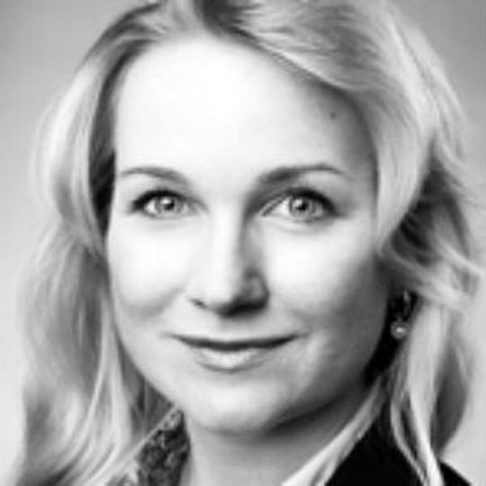 Dr. Sylvia Langenhahn ist Fachanwältin für Strafrecht und Expertin für das Thema Compliance.