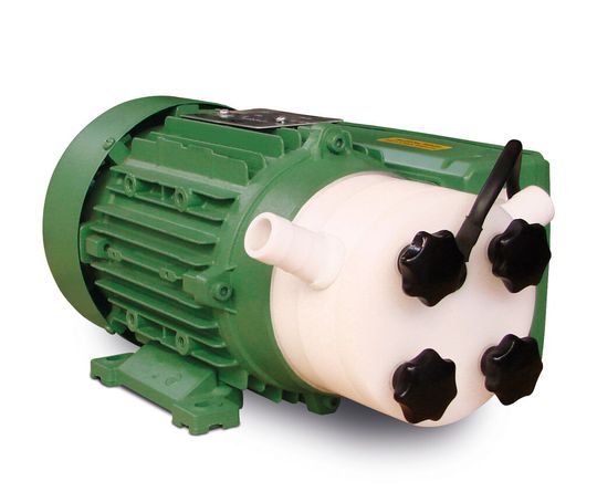 Erstmalig wird eine selbstansaugende Kunststoff-Impellerpumpe vorgestellt, welche für zahlreiche Anwendungen im chemischen Bereich geeignet ist, beschreibt der Hersteller Zuwa. Erstmalig wird eine selbstansaugende Kunststoff-Impellerpumpe vorgestellt, welche für zahlreiche Anwendungen im chemischen Bereich geeignet ist, beschreibt der Hersteller Zuwa.