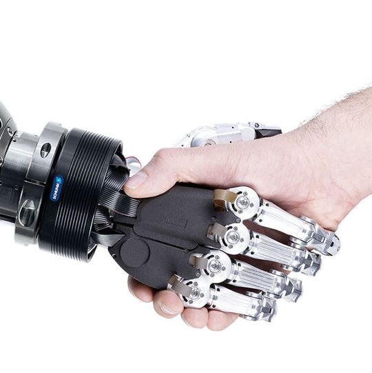 In der Servicerobotik eröffnet die Fünf-Finger-Greifhand SVH neue Möglichkeiten beim Greifen und Manipulieren. In der Servicerobotik eröffnet die Fünf-Finger-Greifhand SVH neue Möglichkeiten beim Greifen und Manipulieren.