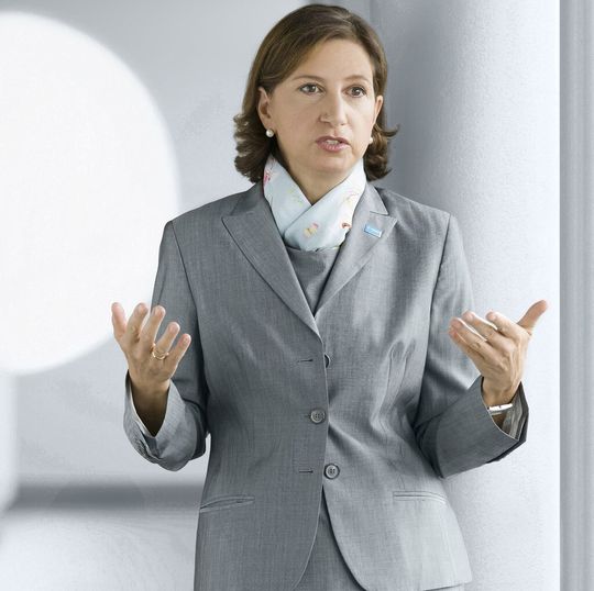 „Wir brauchen Mitarbeiter, die Abläufe hinterfragen, Prozesse verändern, vereinfachen und so gestalten, dass ein Mehrwert entsteht.“ Margret Suckale, Arbeitsdirektorin und Mitglied des Vorstands, BASF.