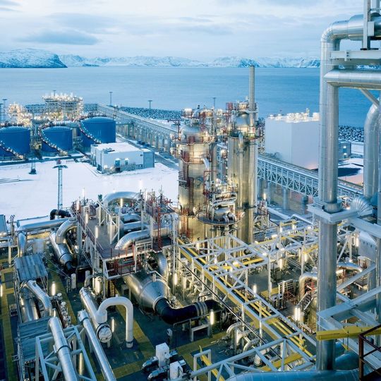 Linde blickt positiv in die Zukunft und geht davon aus, in der Engineering Division im laufenden Geschäftsjahr einen Umsatz von 3 bis 3,3 Milliarden Euro zu erzielen. Linde blickt positiv in die Zukunft und geht davon aus, in der Engineering Division im laufenden Geschäftsjahr einen Umsatz von 3 bis 3,3 Milliarden Euro zu erzielen.