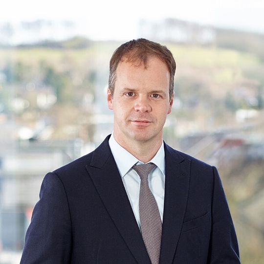 Malte Pollmann: „Der Datenaustausch von Maschinen, Systemkomponenten und Sensoren bietet neue Einfallstore. Nur asymmetrische, kryptografische Verfahren sichern Daten und Transaktionen ausreichend ab.“ Malte Pollmann: „Der Datenaustausch von Maschinen, Systemkomponenten und Sensoren bietet neue Einfallstore. Nur asymmetrische, kryptografische Verfahren sichern Daten und Transaktionen ausreichend ab.“