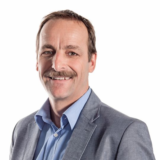 Felix Heimgartner, Geschäftsführer der Härterei Gerster AG: «Viele Firmen sind sich zu wenig bewusst, dass bei aktiver Abstimmung von Konstruktionen und Härteprozessen sowohl bessere Resultate als auch Preisvorteile anfallen können.» Felix Heimgartner, Geschäftsführer der Härterei Gerster AG: «Viele Firmen sind sich zu wenig bewusst, dass bei aktiver Abstimmung von Konstruktionen und Härteprozessen sowohl bessere Resultate als auch Preisvorteile anfallen können.»
