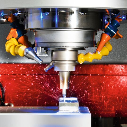 Programmierte Zeitersparnis: Softwarelösungen wie Topsolid CAM können helfen, Einfahrzeiten beim Präzisionsfräsen merklich zu kürzen. Programmierte Zeitersparnis: Softwarelösungen wie Topsolid CAM können helfen, Einfahrzeiten beim Präzisionsfräsen merklich zu kürzen.