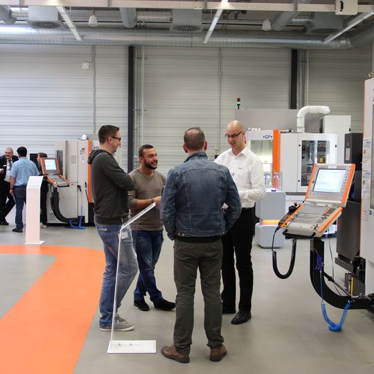 Auf der Hausausstellung zeigte GF Machining Solutions im Kompetenzzentrum sein gesamtes Spektrum an Maschinen.