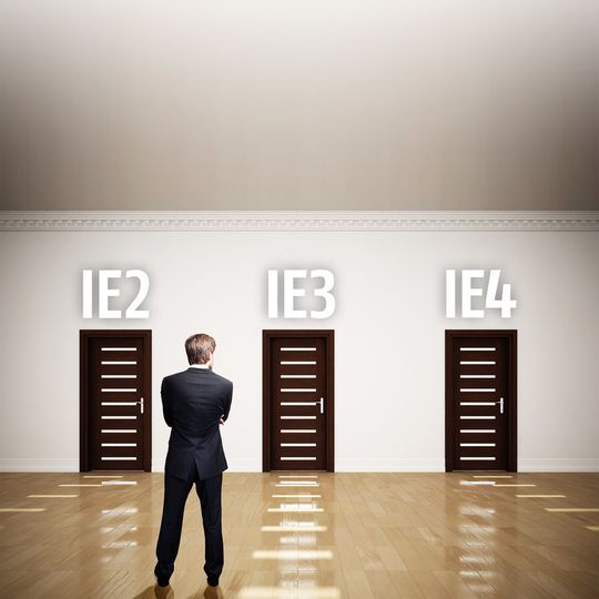 Welchen Antrieb nehmen – IE2 und Frequenzumrichter, IE3 oder doch gleich IE4? Nur anhand der Effizienz-Klassifizierung lässt sich nicht bewerten, welches Antriebssystem dem Betreiber die meisten Vorteile bietet. Welchen Antrieb nehmen – IE2 und Frequenzumrichter, IE3 oder doch gleich IE4? Nur anhand der Effizienz-Klassifizierung lässt sich nicht bewerten, welches Antriebssystem dem Betreiber die meisten Vorteile bietet.