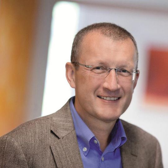 Dr. Bernd Mez, Vorstandsvorsitzender der Mez Frintrop AG: „Wir stärken den Standort Reutlingen-Gönningen.“ Dr. Bernd Mez, Vorstandsvorsitzender der Mez Frintrop AG: „Wir stärken den Standort Reutlingen-Gönningen.“