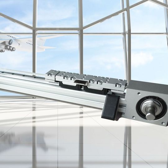 Dimotion ist bereits seit vielen Jahren sehr gut mit Zahnriemenachsen aufgestellt. Spezielle Varianten, Sonderbauformen und Größen hält der Systemanbieter genauso im Programm wie die üblichen Standards.