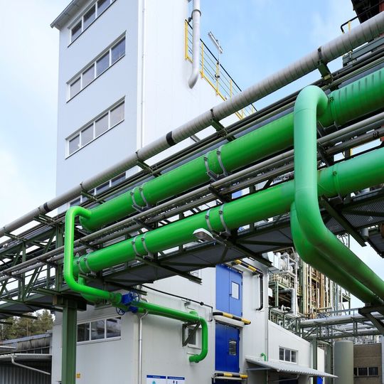Beim Upcycling werden Abfallprodukte oder (scheinbar) nutzlose Stoffe in neuwertige Produkte umgewandelt. Beim Upcycling werden Abfallprodukte oder (scheinbar) nutzlose Stoffe in neuwertige Produkte umgewandelt.