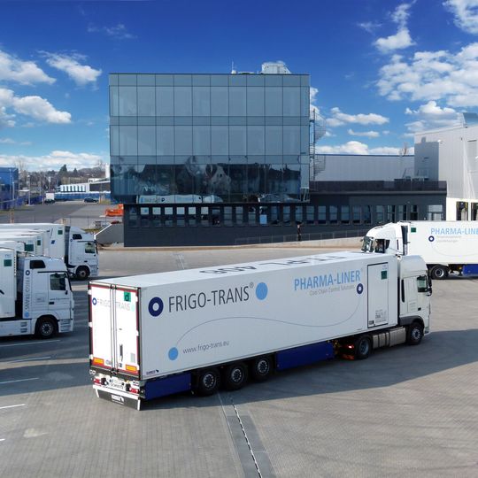 Das „Cool Chain Control Pharmacenter“ von Frigo-Trans soll einen neuen Standard für die Lagerung temperatursensibler Healthcare-Produkte. Das „Cool Chain Control Pharmacenter“ von Frigo-Trans soll einen neuen Standard für die Lagerung temperatursensibler Healthcare-Produkte.