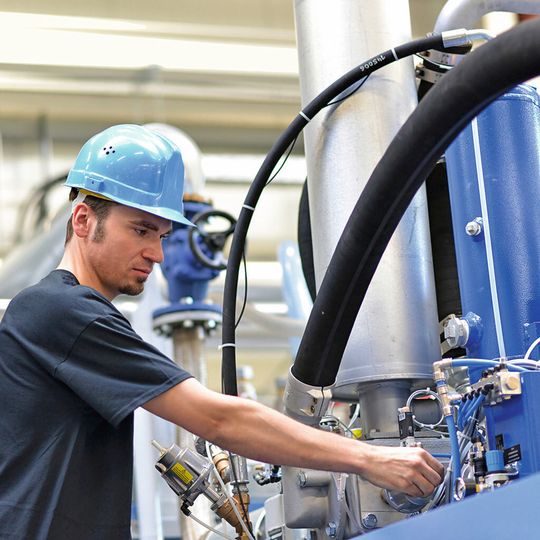 Wiederverkäufe gelingen nur, wenn man während der Nutzungsdauer mit Service überzeugt wird.