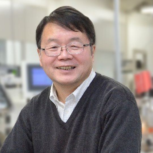 Hideo Hosono and colleagues at Tokyo Institute of Technology and the Japan Science and Technology Agency in Japan, University College London in UK and Pacific Northwest National Laboratory in US investigated Ru/C12A7:e- as a catalyst in ammonia production. Hideo Hosono and colleagues at Tokyo Institute of Technology and the Japan Science and Technology Agency in Japan, University College London in UK and Pacific Northwest National Laboratory in US investigated Ru/C12A7:e- as a catalyst in ammonia production.
